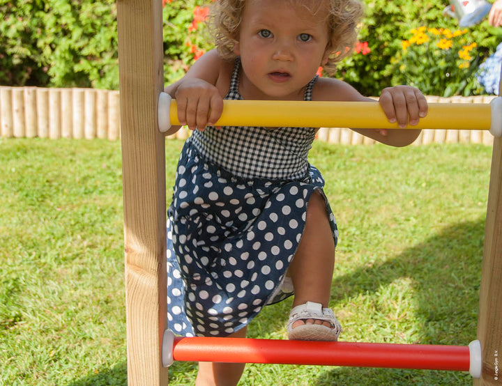 Jungle Casa | Wooden climbing frame with swing & climbing net