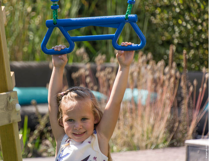 Jungle Totem | Wooden climbing frame with swing & climbing net